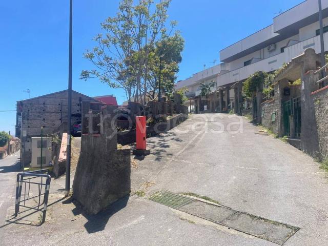 Vendesi casa indipendente a Savoca