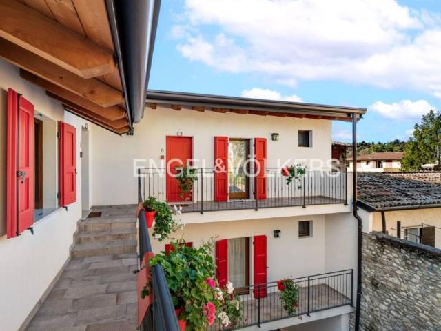 Vendesi casa indipendente a San Felice, San Felice del Benaco