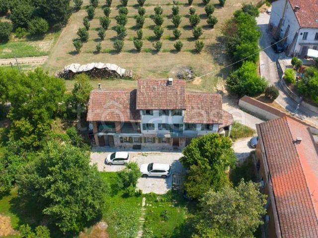 Vendesi casa indipendente a San Giulio, San Damiano d'Asti