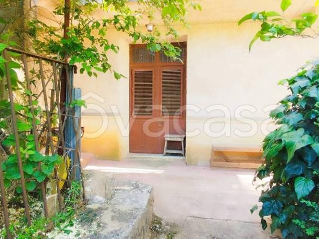 Vendesi casa indipendente a San Giuseppe Jato viale delle Ginestre