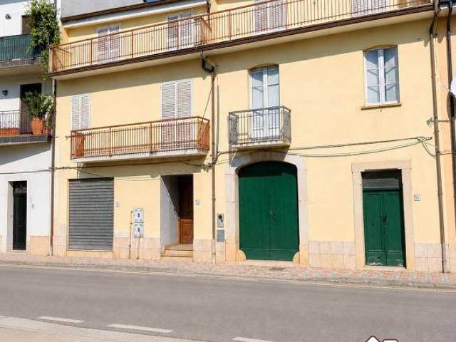 Vendesi casa indipendente a Sant'Arsenio
