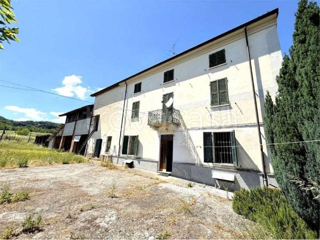 Vendesi casa indipendente a Sarezzano