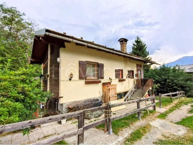 Vendesi casa indipendente a Seissogne, Saint Marcel