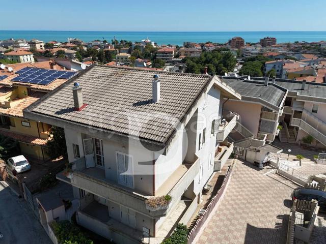 Vendesi casa indipendente a Silvi