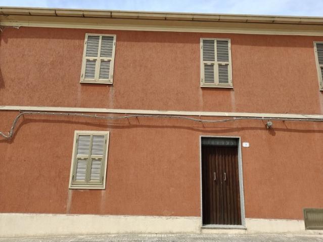 Vendesi casa indipendente a Pozzomaggiore