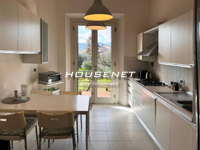 Vendesi casa indipendente a Poggio a Caiano via Leone X