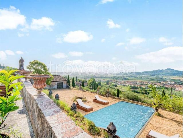 Vendesi casa indipendente a Poggio a Caiano