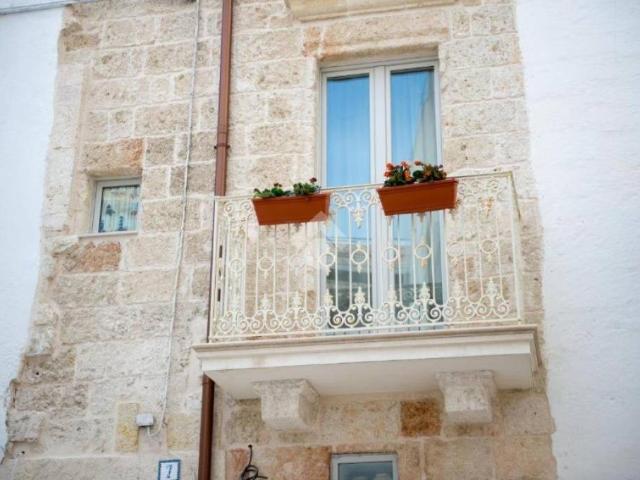 Vendesi casa indipendente a Polignano a Mare vico Gelso I, 12