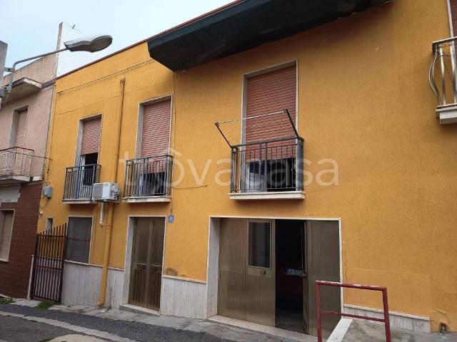 Vendesi casa indipendente a Pachino