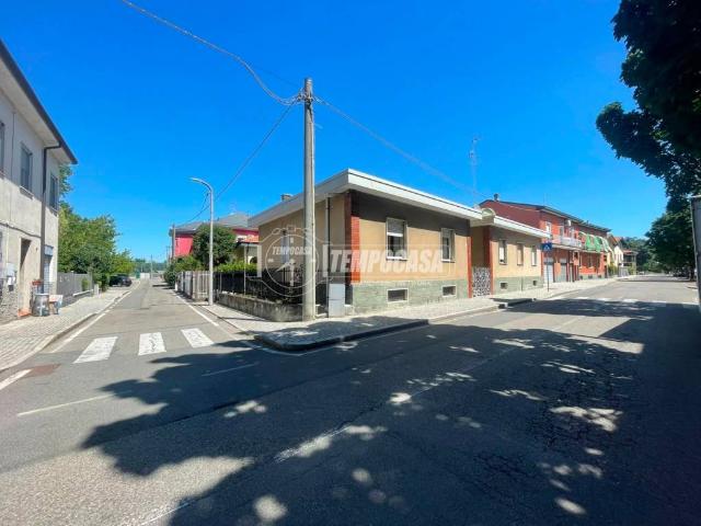 Vendesi casa indipendente a Paderno Dugnano via tripoli 53