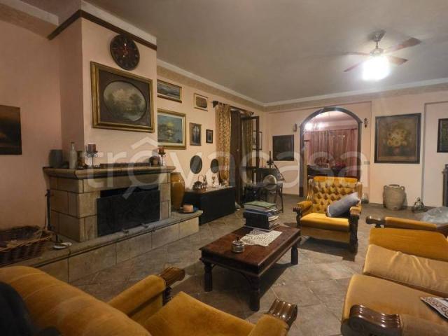 Vendesi casa indipendente a Paestum, Capaccio Paestum