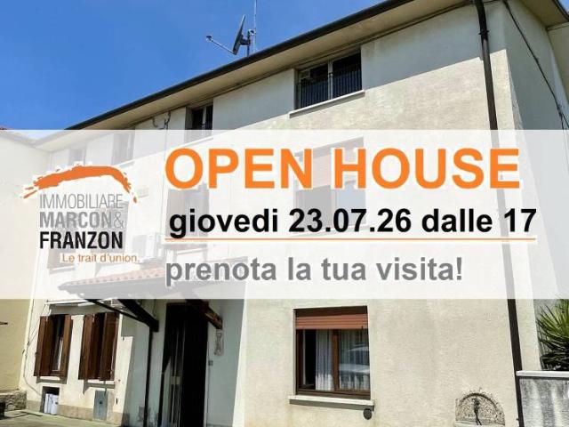 Vendesi casa indipendente a Piovene Rocchette via Giovanni Pascoli, 17