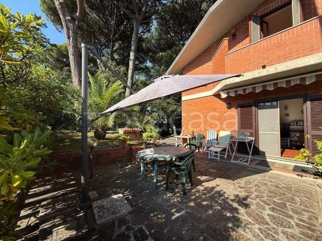 Vendesi casa indipendente a Pisa via delle Abetelle, 70, Tirrenia