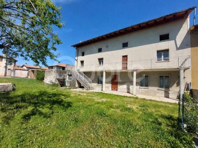 Vendesi casa indipendente a Reana del Rojale via della Chiesa, 1
