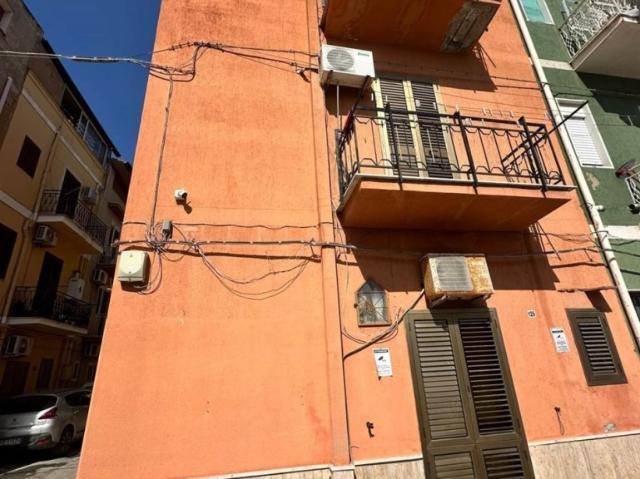 Vendesi casa indipendente a Ribera via Ospedale 149