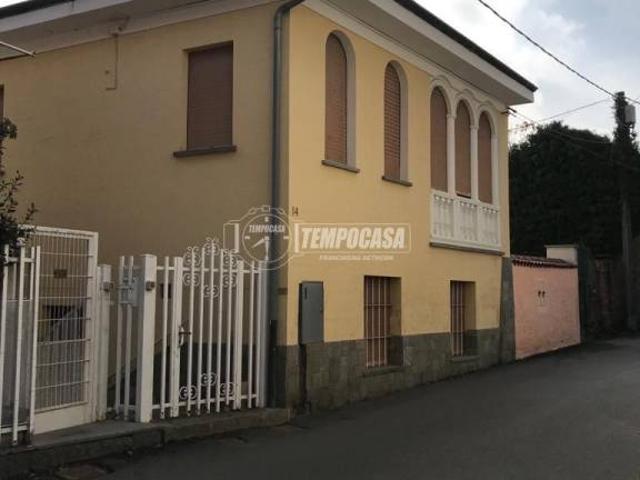 Vendesi casa indipendente a Rubiana via al Fornello 14