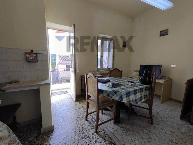 Vendesi casa indipendente a Torregrotta via XXI ottobre, 654
