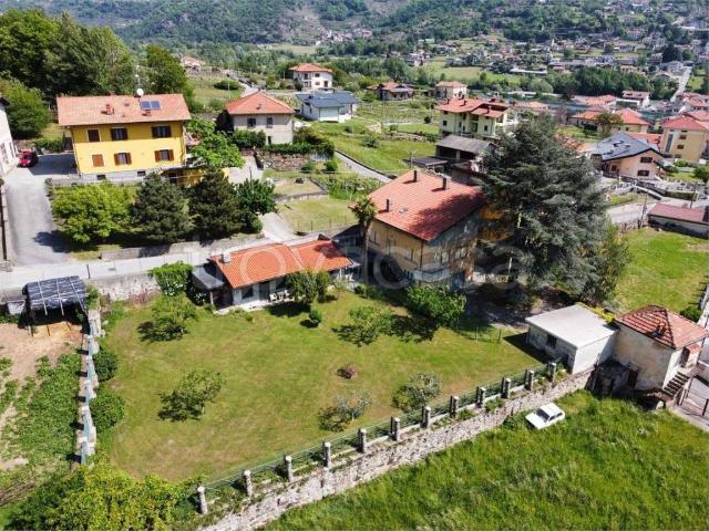 Vendesi casa indipendente a Tavagnasco