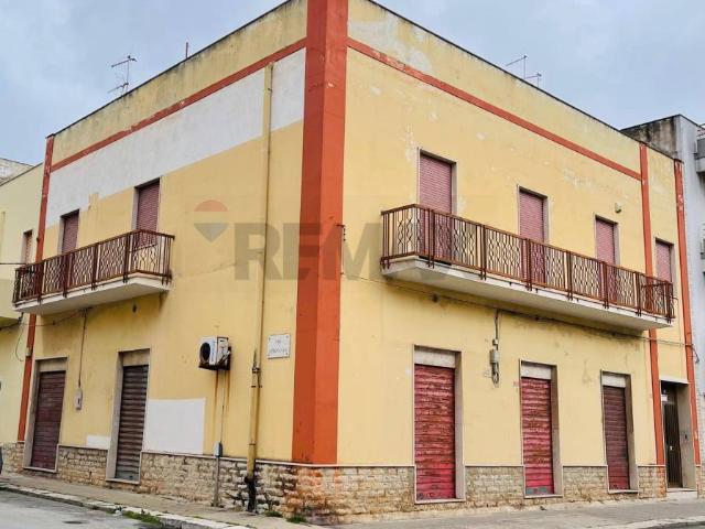 Vendesi casa indipendente a Trapani via del Legno, 108