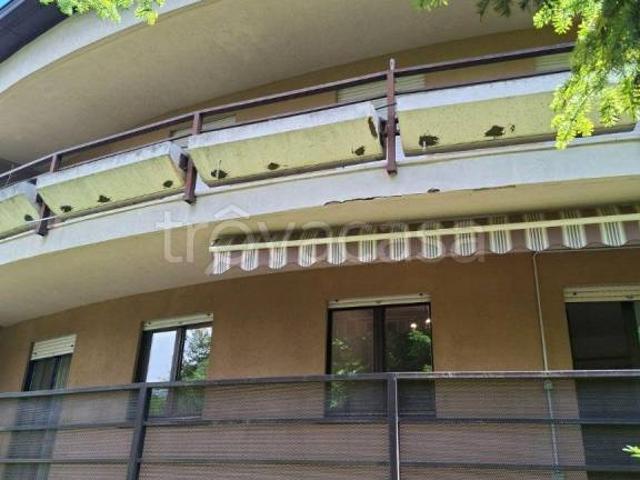 Vendesi casa indipendente a Trento via Tullio Odorizzi, Villazzano