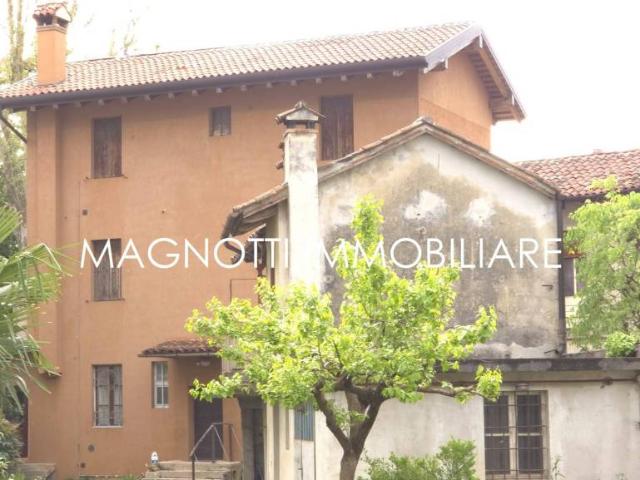 Vendesi casa indipendente a Udine viale Vat, 43, Vat Paderno