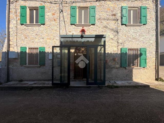 Vendesi casa indipendente a Valsamoggia via Tiola, 184