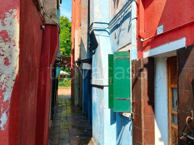 Vendesi casa indipendente a Venezia, Burano