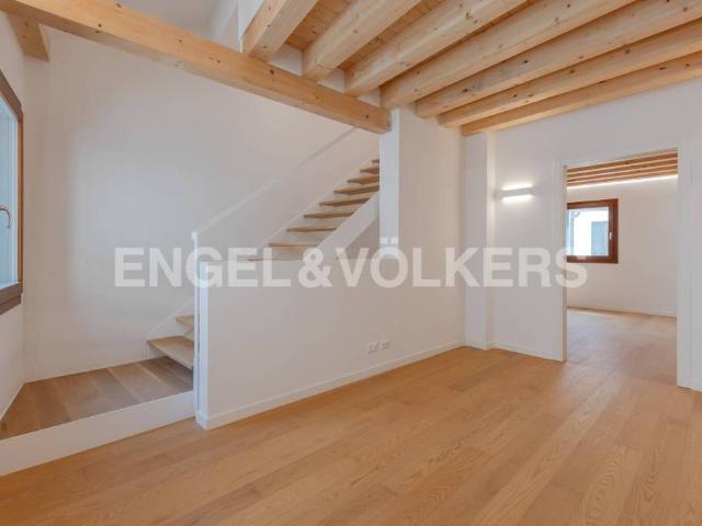 Vendesi casa indipendente a Venezia, Guglie San Leonardo