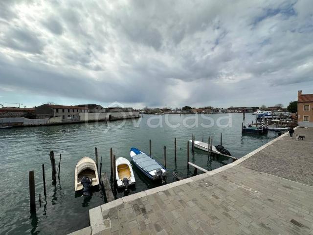 Vendesi casa indipendente a Venezia, Murano