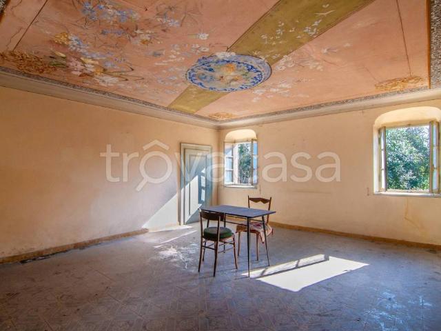 Vendesi casa indipendente a Verona via Sottocastello, 36, Poiano