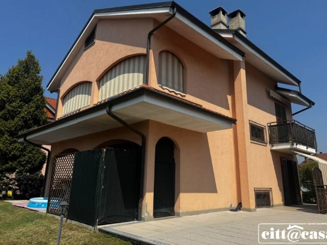 Vendesi casa indipendente a Verolengo via Fratelli Rosselli