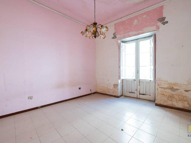 Vendesi casa indipendente a Vittoria via Curtatone, 63