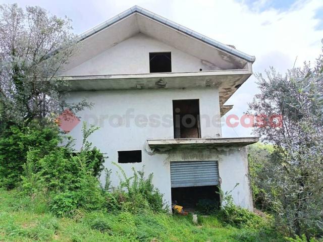 Vendesi casa indipendente ad Anagni via Vignola, snc