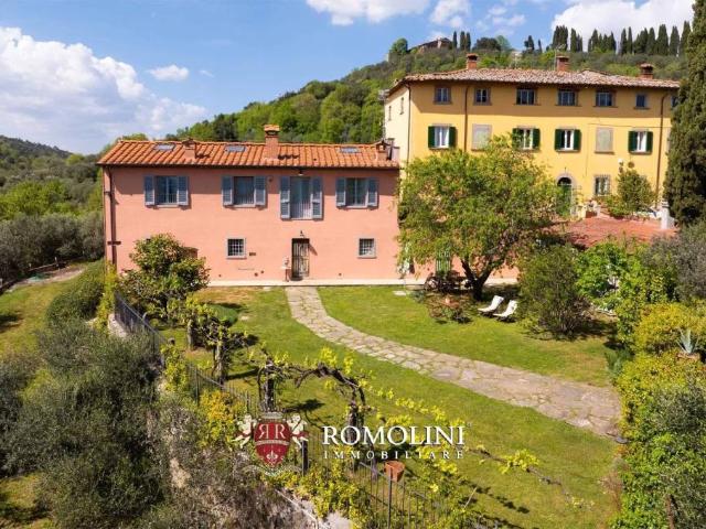 Vendesi casa indipendente ad Arezzo, Porta Santo Spirito Stazione