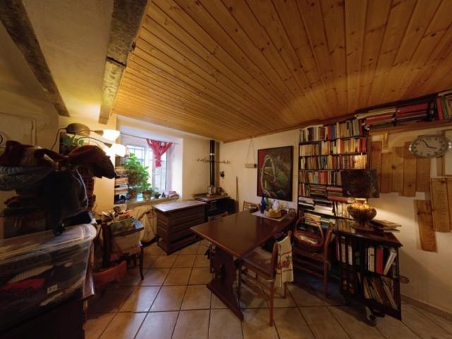 Vendesi casa semindipendente a Castelnuovo Magra via Dante Alighieri