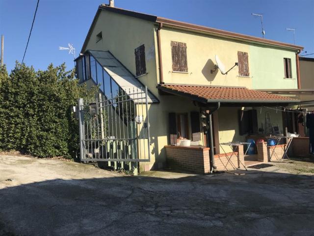 Vendesi casa semindipendente a Chioggia via Canal di Valle 277