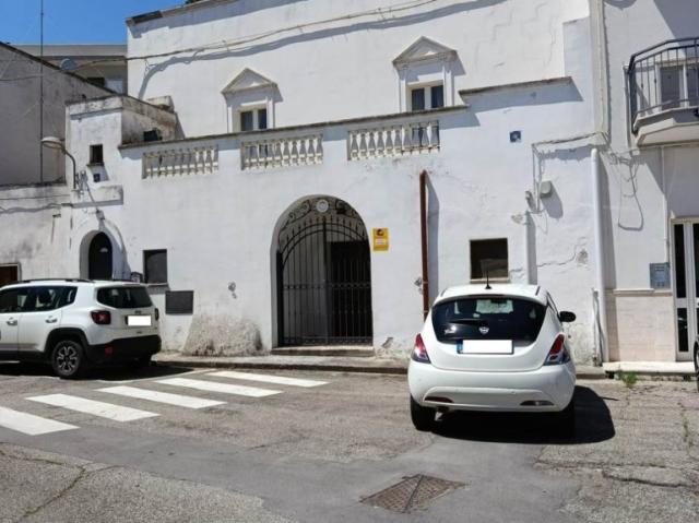 Vendesi casa semindipendente a Crispiano