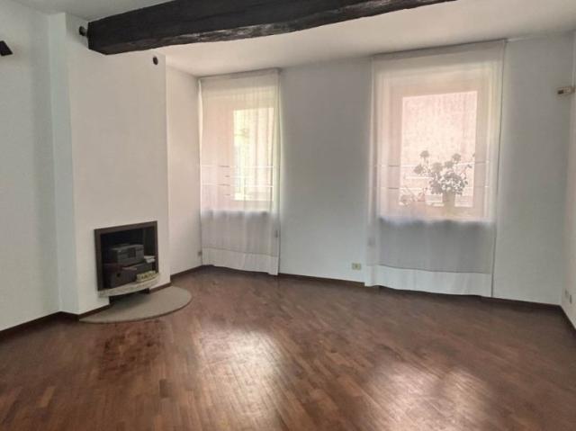 Vendesi casa semindipendente a Piacenza