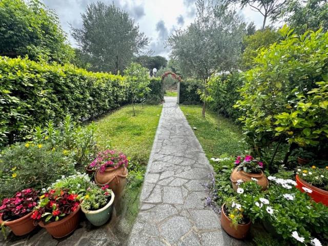 Vendesi casa semindipendente a Pisa via di Nudo, 64, Porta a Piagge