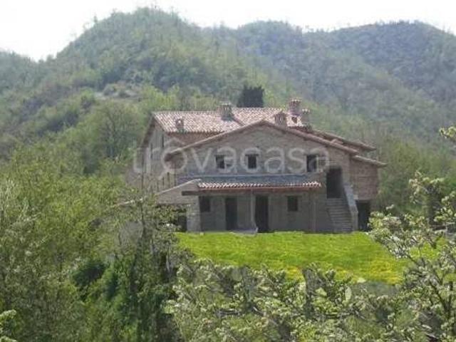Vendesi casale a Mercatello sul Metauro