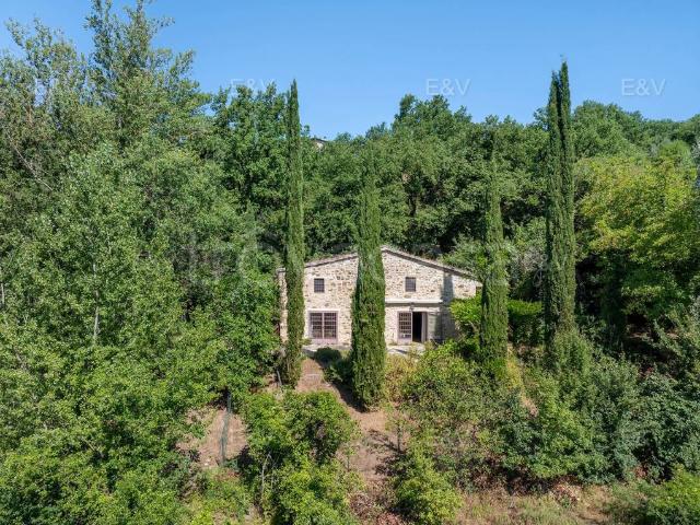 Vendesi casale a Monte Castello di Vibio via del Furioso