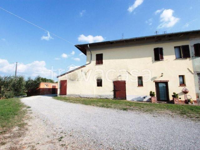 Vendesi casale a Montepulciano