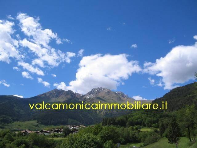 Vendesi casale a Borno