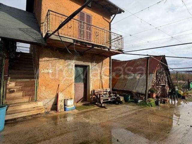 Vendesi casale a Genazzano