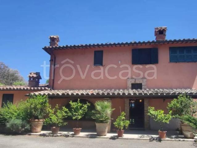 Vendesi casale a Solomeo, Corciano