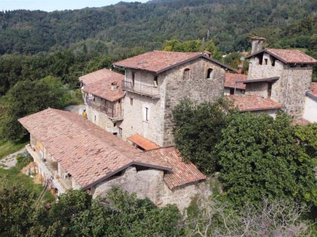 Vendesi casale a Sotto il Monte Giovanni XXIII