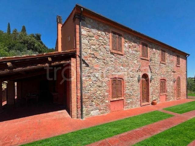 Vendesi casale a Terricciola
