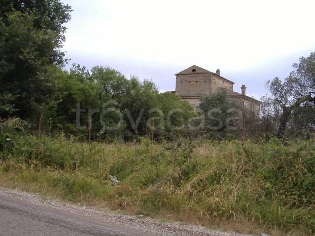 Vendesi casale a Vasto via San Rocco