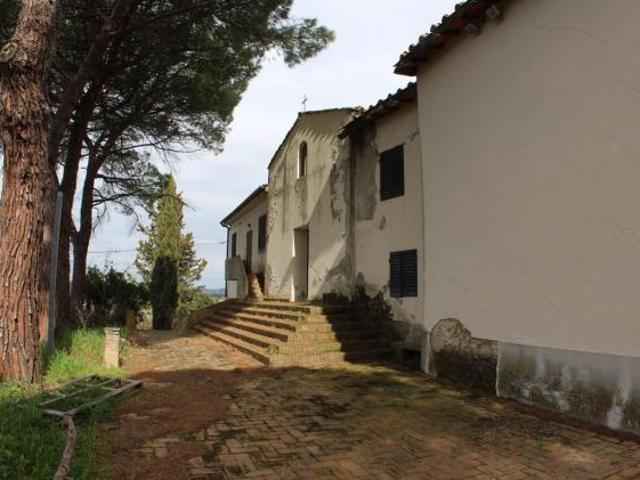 VENDESI COMPLESSO IN VILLA COLLINE CASTELFIORENTINO