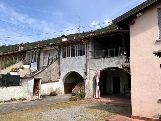 Vendesi corte a Bovezzo